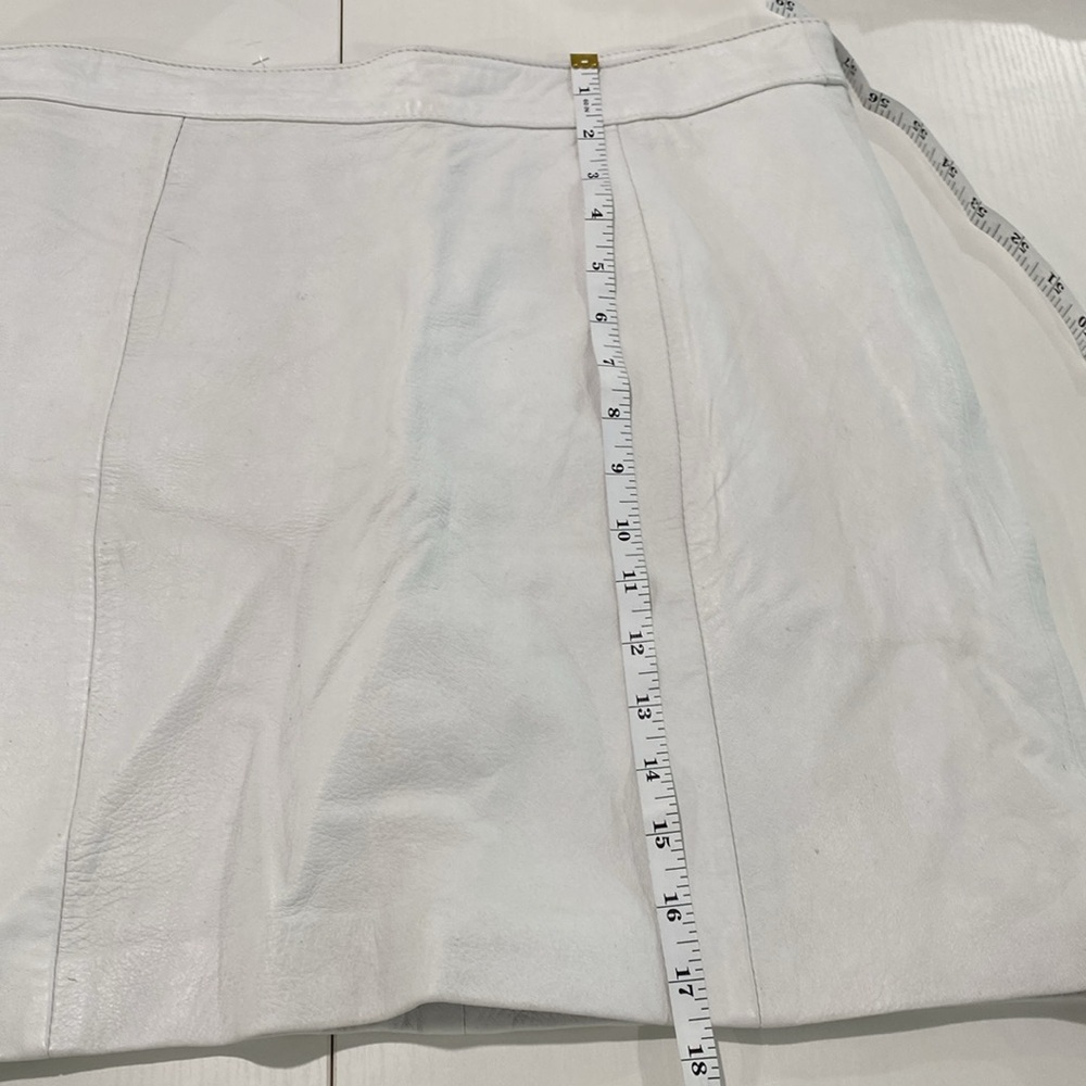 Vintage white leather mini skirt size medium by Edarly Mexico - Picture 12 of 12